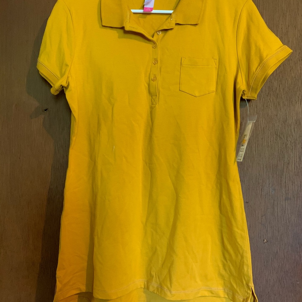 Women’s no boundaries shirt